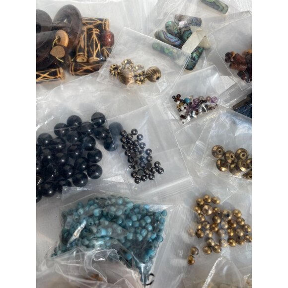 Mixed bead Lot Multiple Colors, Sizes, Stone, Acrylic, Ceramic, Wood, Metal, Gla - Picture 6 of 8